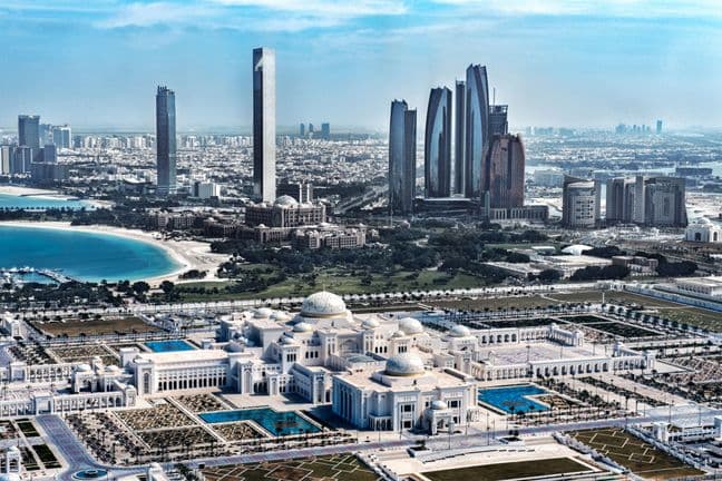 Abu Dhabi City Tour from Dubai: Full-Day Itinerary & What's Included